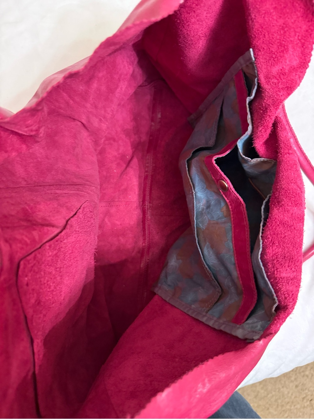 HOBO Rozanne Raspberry Fuchsia Leather Tote - Picture 6 of 7